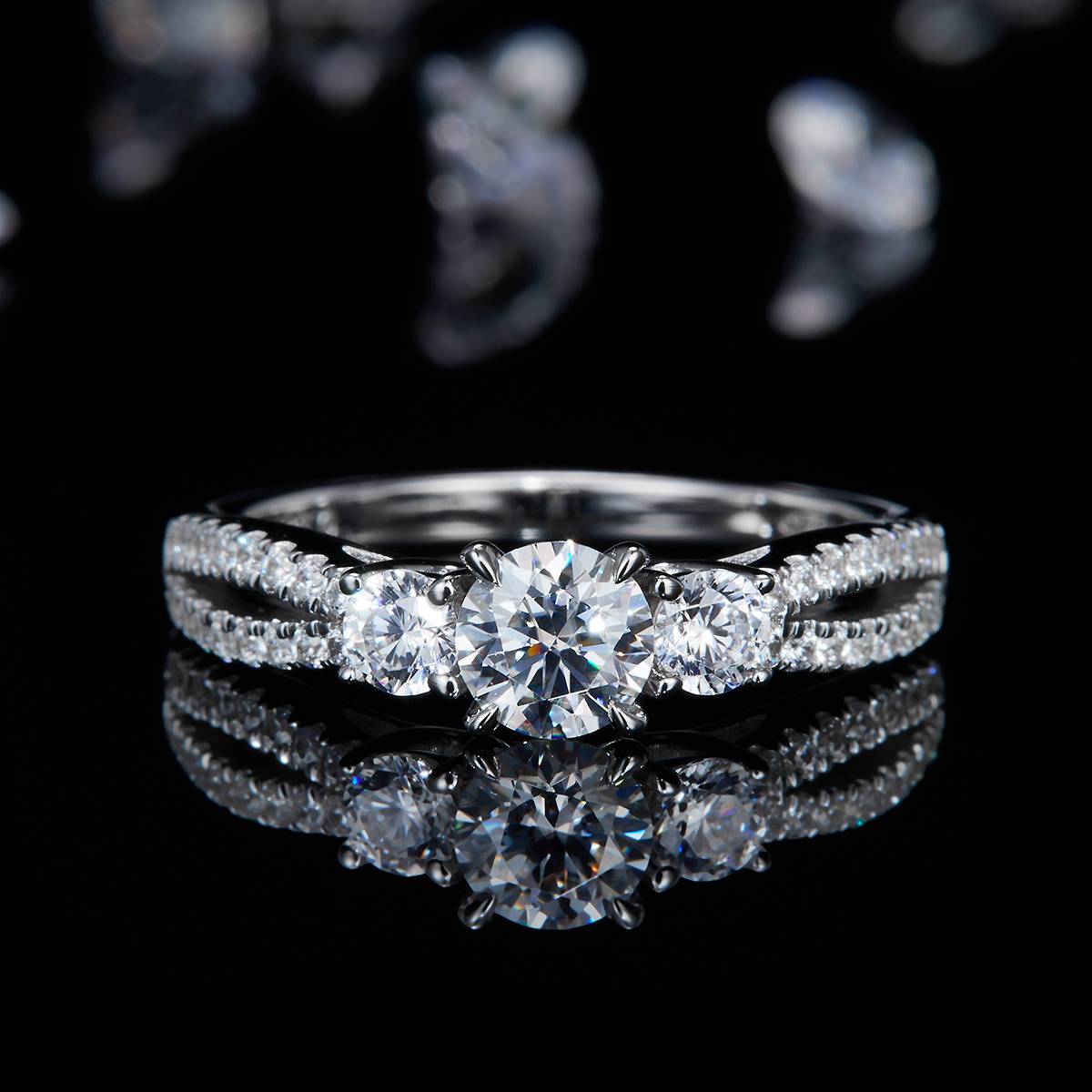 Three Stone Four Claw Women's Ring S925 Silver Plated Platinum Customized Main Stone Moissanite Diamond 0.5ct/Secondary Stone High Carbon Diamond