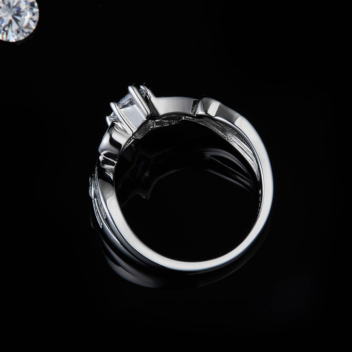 单头女戒马眼皇冠女戒S925银镀白金定制选款主石莫桑钻1.0ct/副石高碳钻