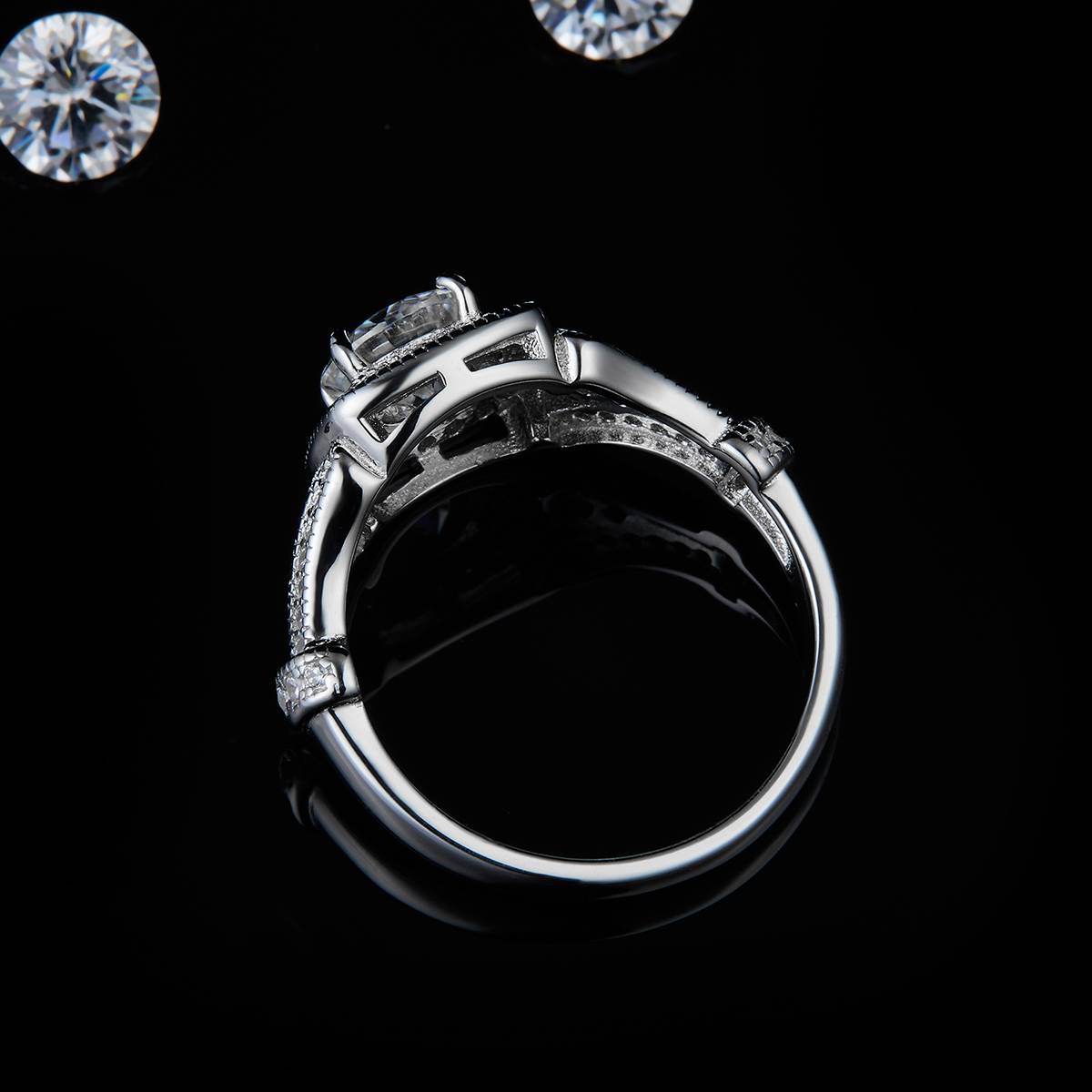 S925 Silver Plated Platinum Women's Ring Customized Selection Main Stone Moissanite 1.0ct/Secondary Stone High Carbon Diamond