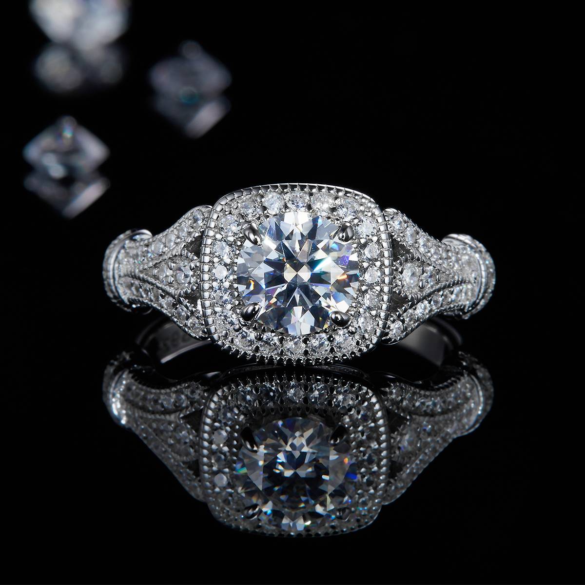 S925 Silver Plated Platinum Women's Ring Customized Selection Main Stone Moissanite 1.0ct/Secondary Stone High Carbon Diamond