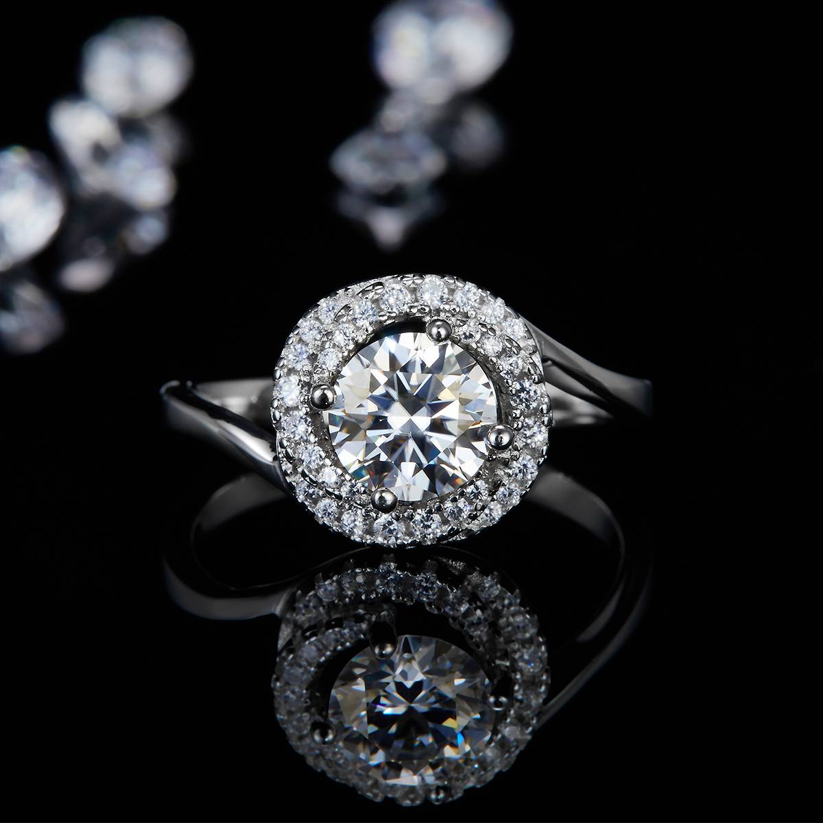 Twisted arm round bag women's ring S925 silver plated platinum custom selection main stone moissanite diamond 1.0ct/secondary stone high carbon diamond