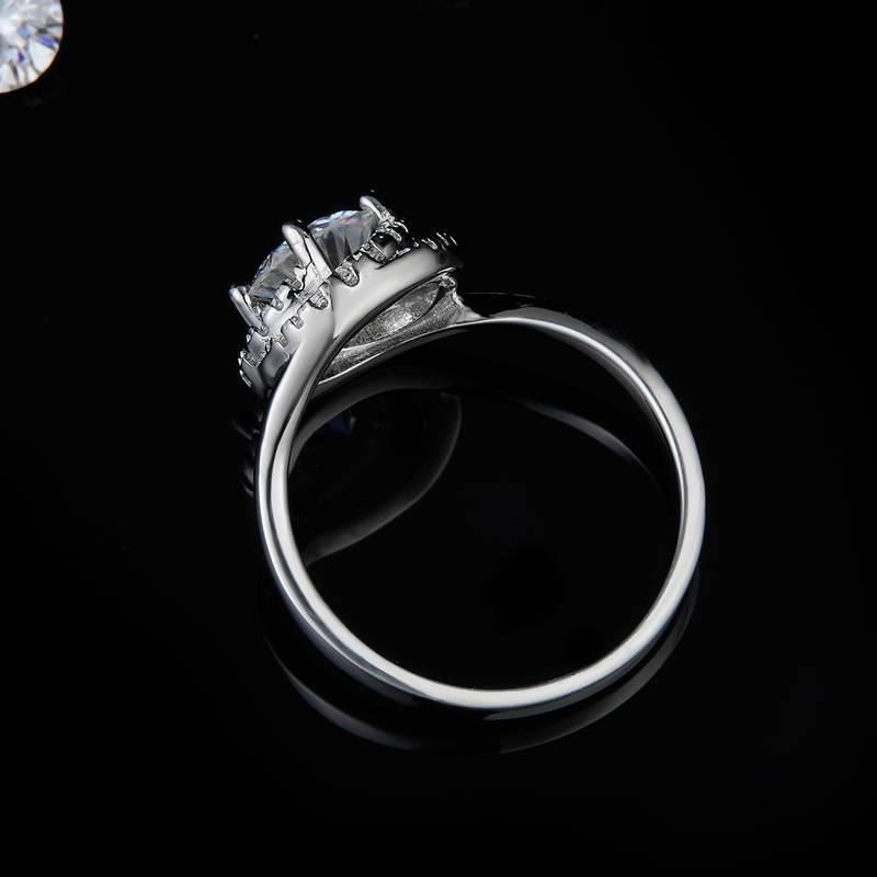 扭臂圆包女戒S925银镀白金定制选款主石莫桑钻1.0ct/副石高碳钻