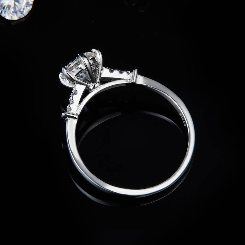 六爪Women's RingS925银镀白金定制选款主石Moissanite1.0ct/副石高碳钻