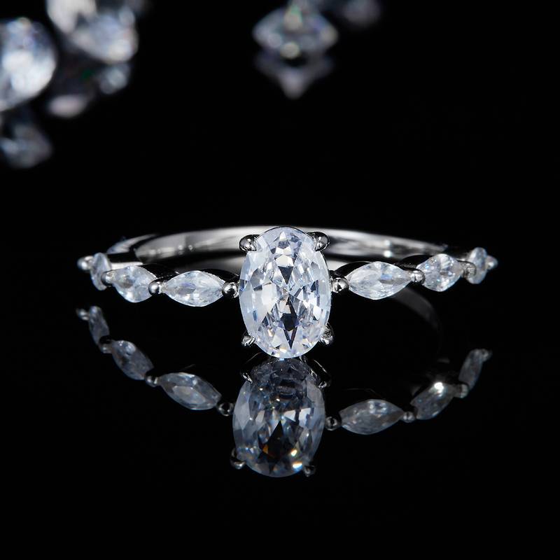 蛋形Women's RingS925银镀白金定制选款主石Moissanite1.0ct/副石高碳钻
