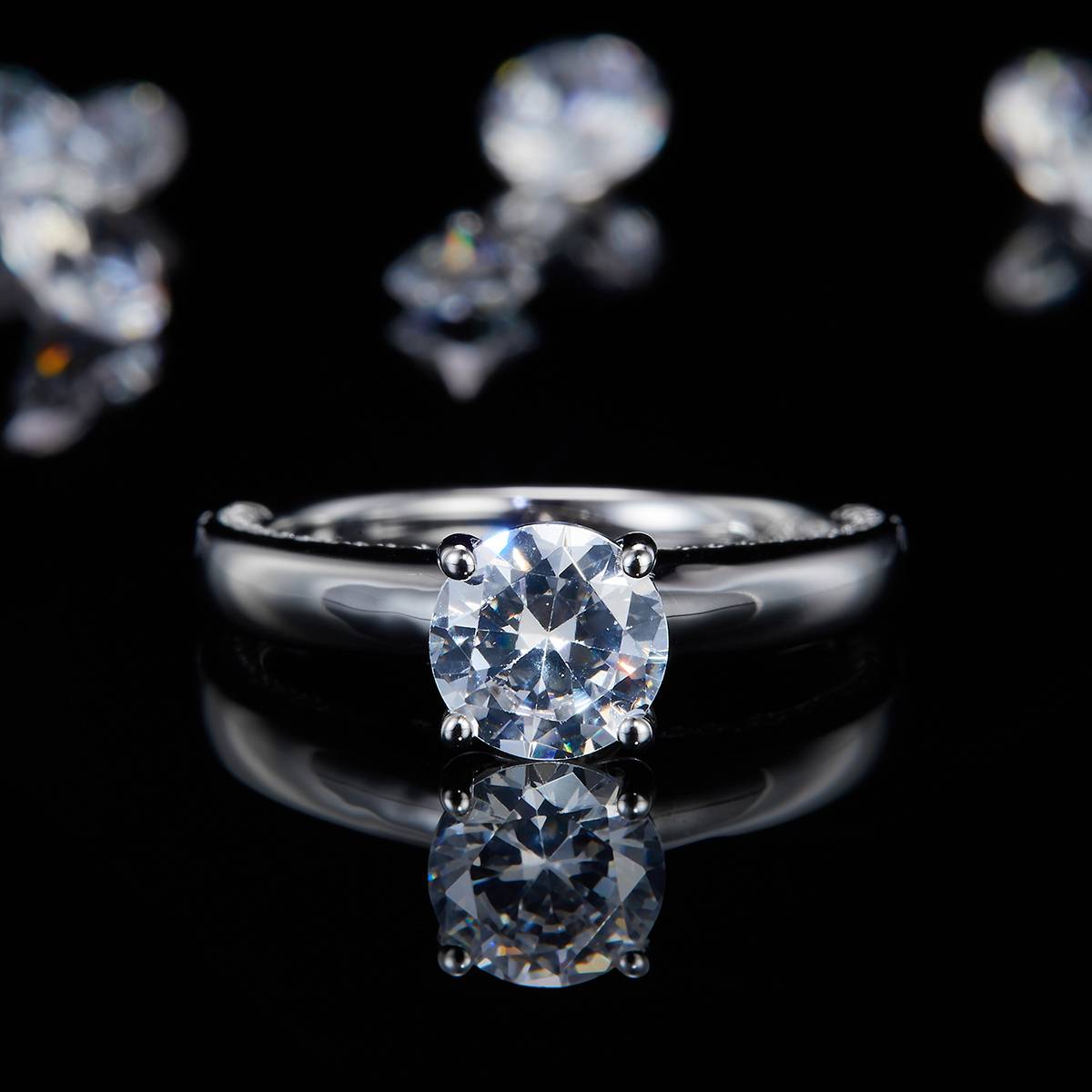 四爪女戒S925银镀白金定制选款主石莫桑钻1.2ct/副石高碳钻