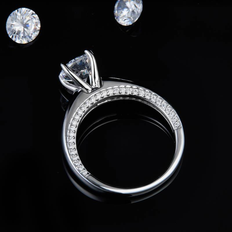 四爪女戒S925银镀白金定制选款主石莫桑钻1.2ct/副石高碳钻