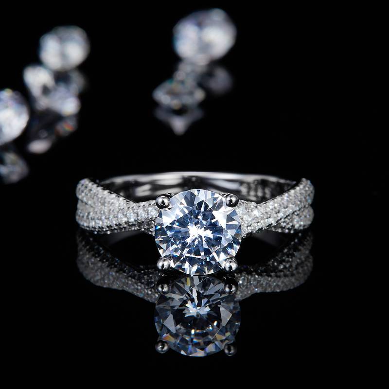 四爪Women's RingS925银镀白金定制选款主石Moissanite1.5ct/副石高碳钻