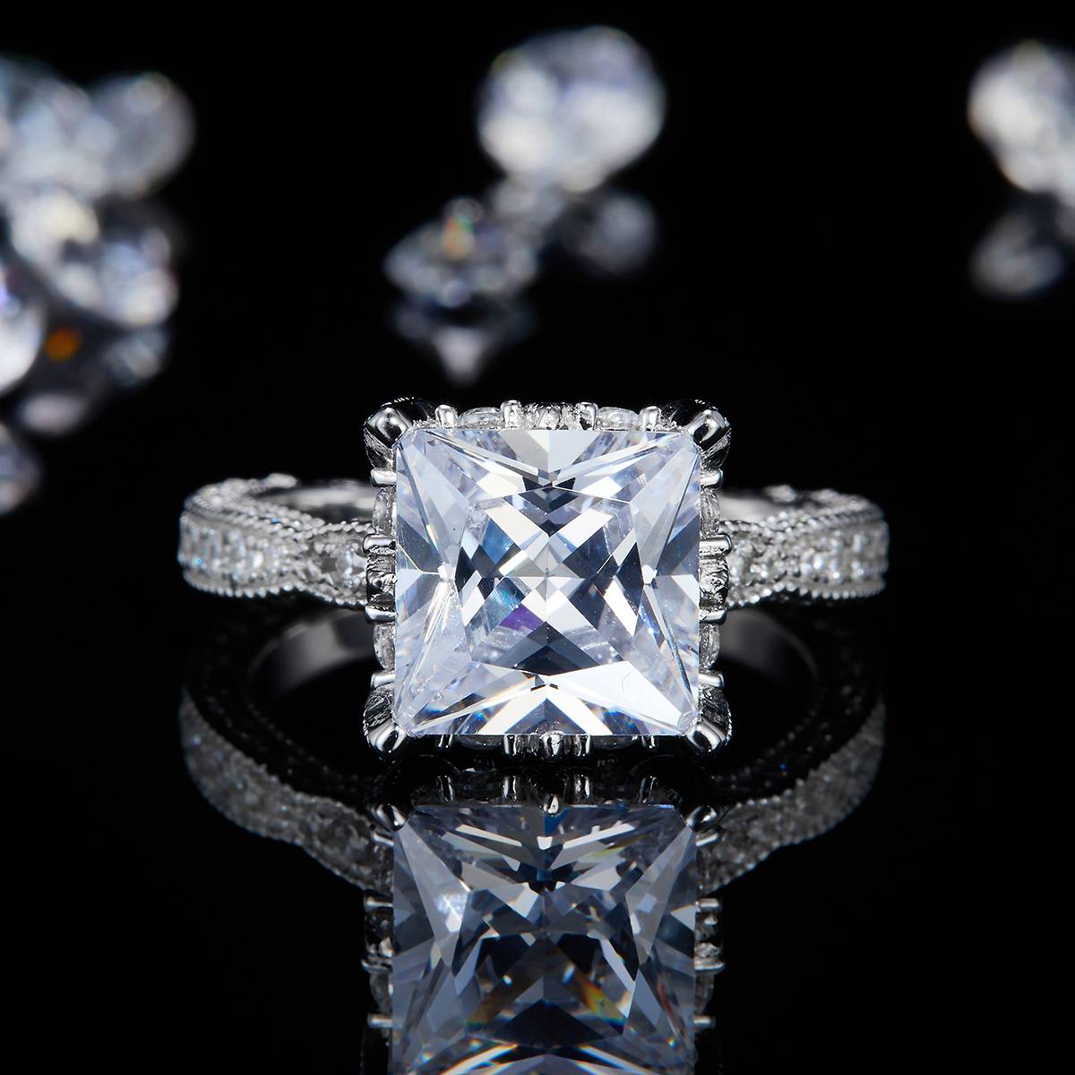 Deluxe Princess Fang Women's Ring S925 Silver Plated Platinum Customized Selection Main Stone Moissanite Diamond 4.0ct/Secondary Stone High Carbon Diamond