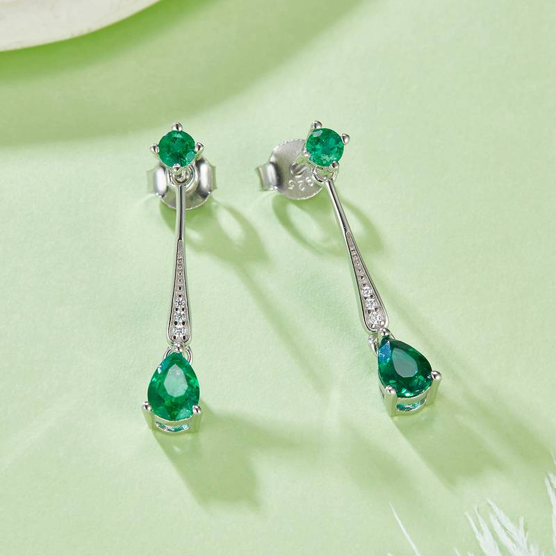 E2020426 梨形培育祖母绿S925银镀白金耳环主石6*4mm/0.5CT