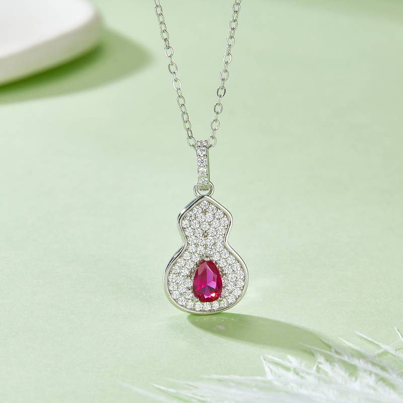 P5507R 梨形培育红宝石S925银镀白金Necklace主石6*4mmmm/0.5ct
