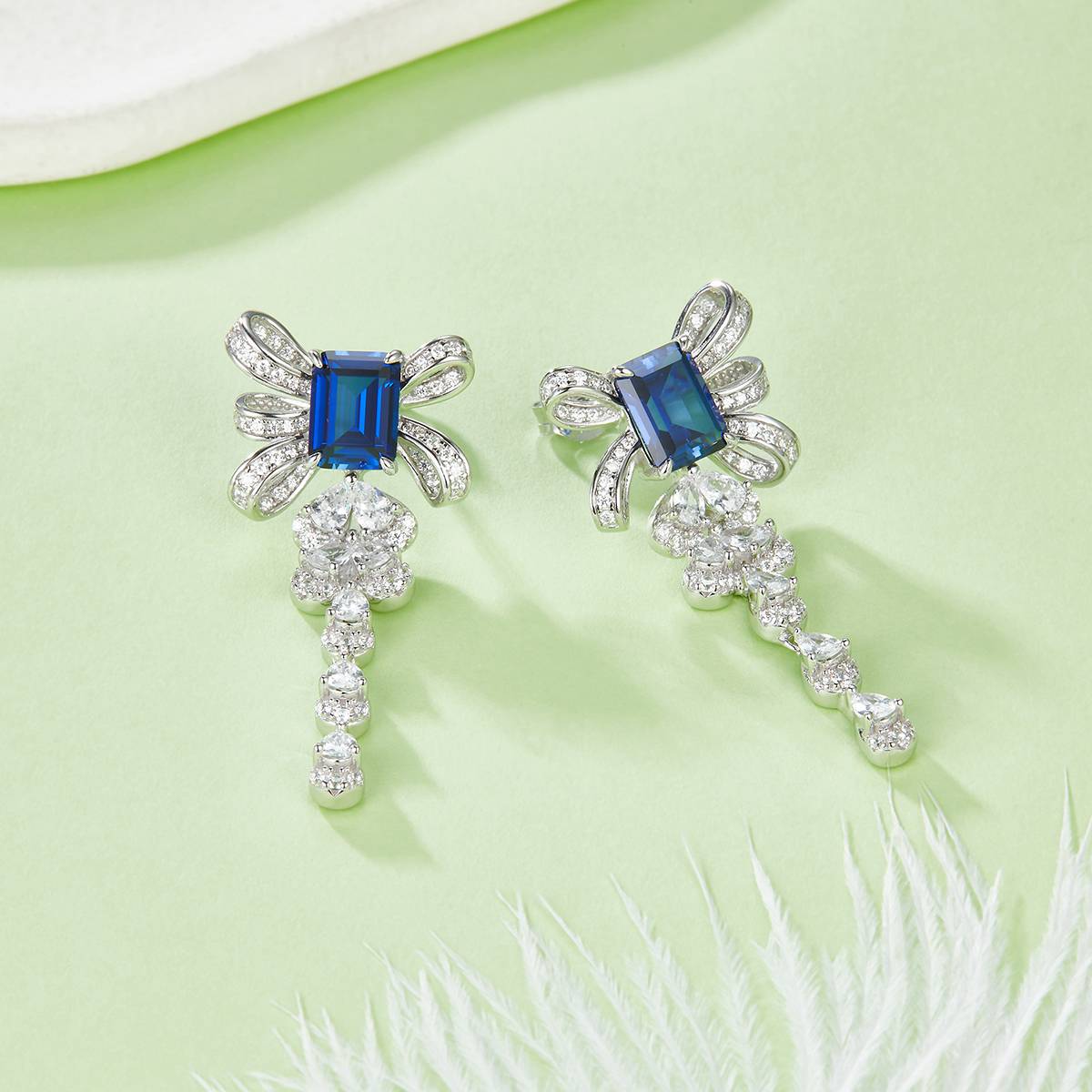 E1479 长方培育彩宝S925银镀白金耳环4.0ct