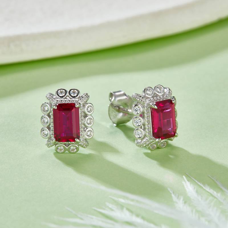 E1628R 长方培育红宝石S925银镀白金耳环1.6ct