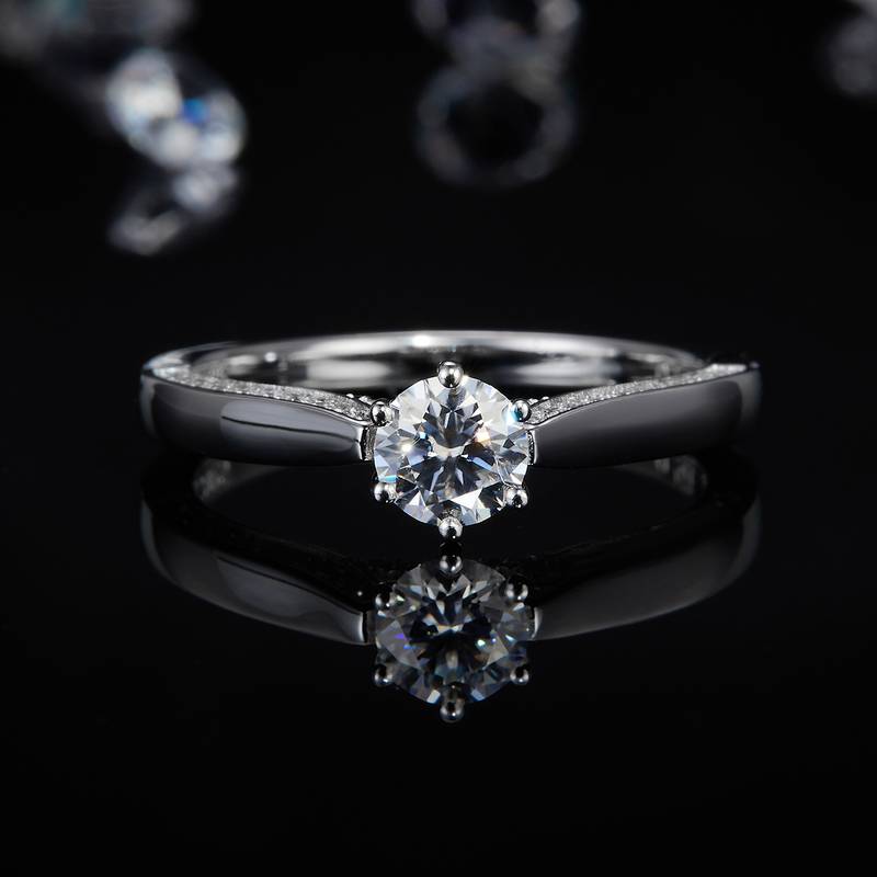 Six Claw Women's Ring S925 Silver Plated Platinum Customized Selection Main Stone Moissanite Diamond 0.5ct/Secondary Stone High Carbon Diamond