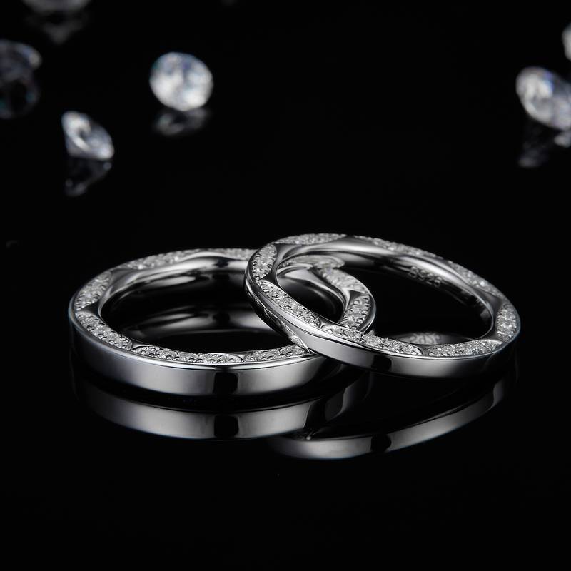 S925 Silver Plated Platinum Couple's Ring Customized Selection with Sub Stone Moissanite Diamond 1.32ct