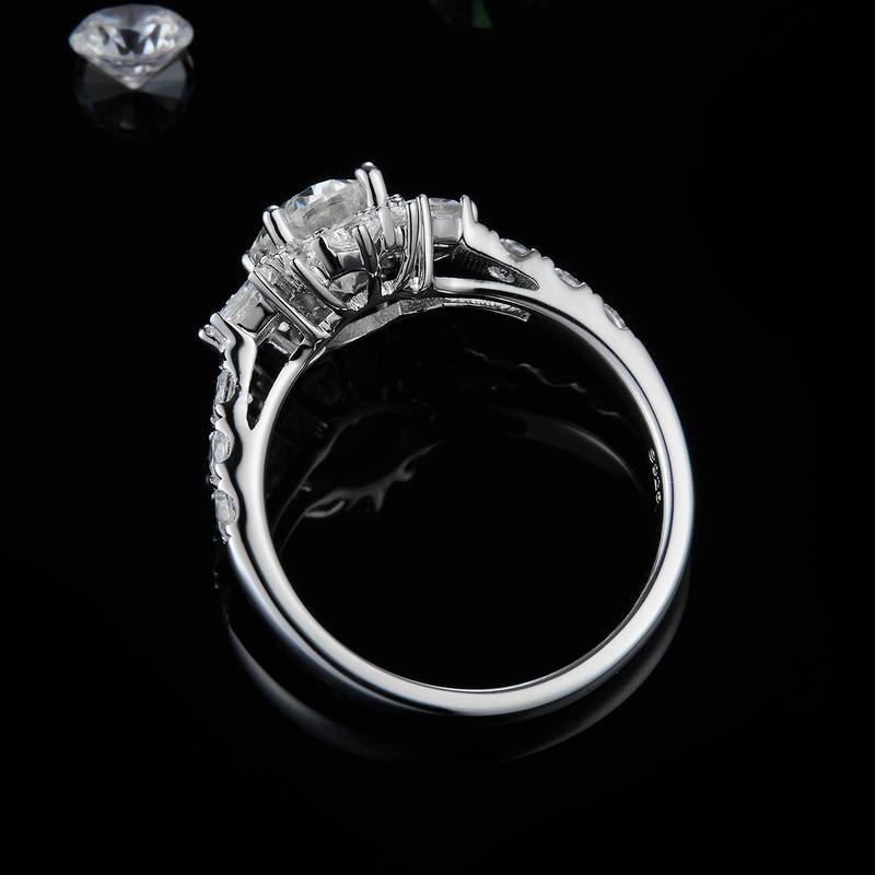 Deluxe Egg shaped Women's Ring S925 Silver Plated Platinum Customized Selection Main Stone Moissanite Diamond 1.5ct/Secondary Stone High Carbon Diamond