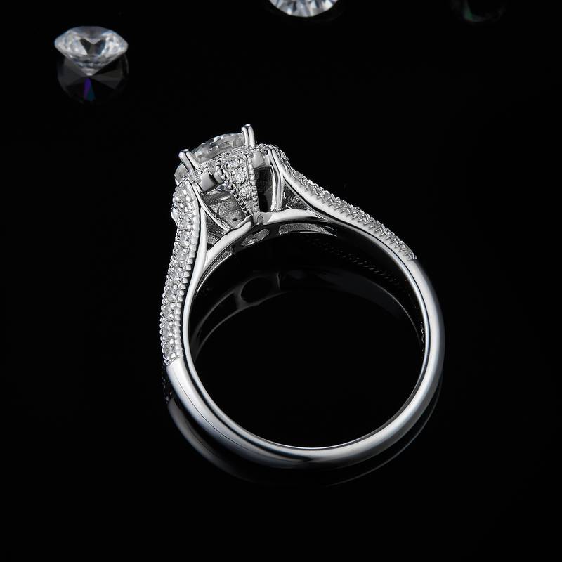 S925 Silver Plated Platinum Women's Ring Customized Selection Main Stone Moissanite 1.0ct/Secondary Stone High Carbon Diamond