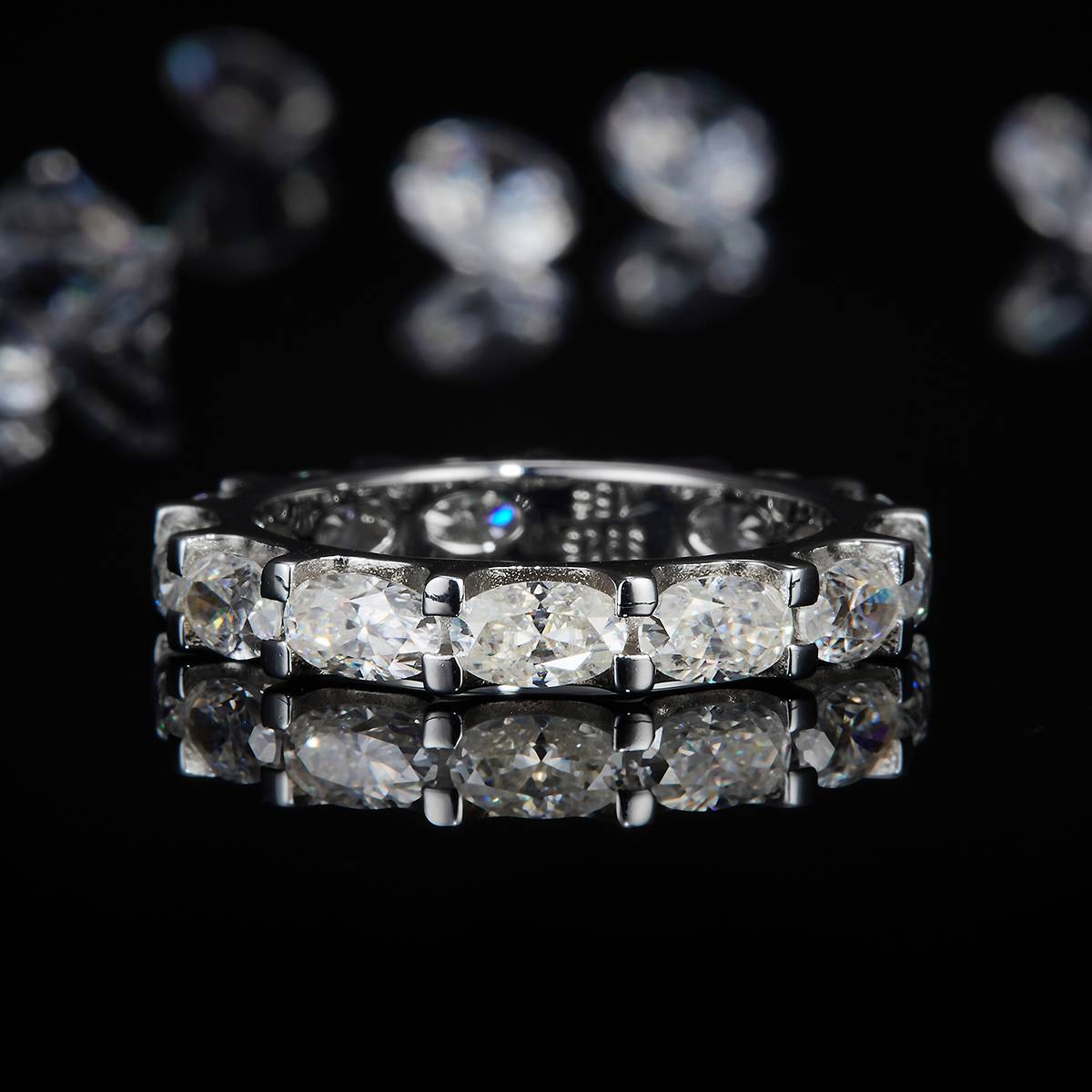 蛋形排戒S925银镀白金女戒定制选款副石莫桑钻3.9ct
