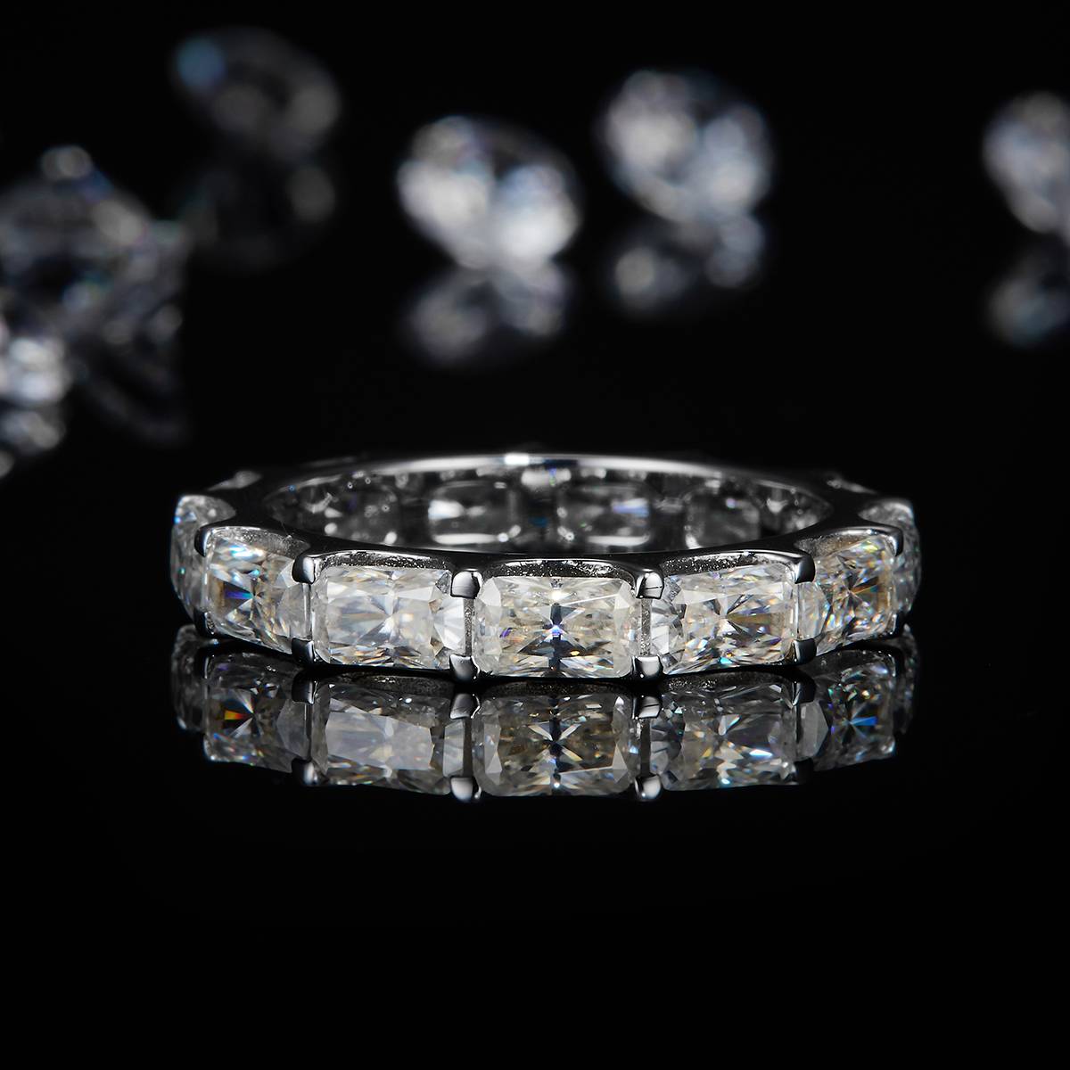Emerald Cut and Row Ring S925 Silver Plated Platinum Women's Ring Customized Selection Secondary Stone Moissanite Diamond 6.5ct