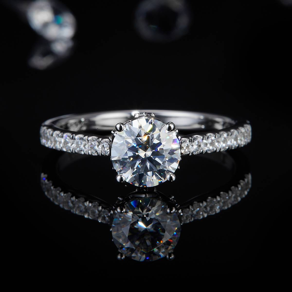 单头女戒S925银镀白金女戒定制选款主石莫桑钻1.0ct/副石高碳钻