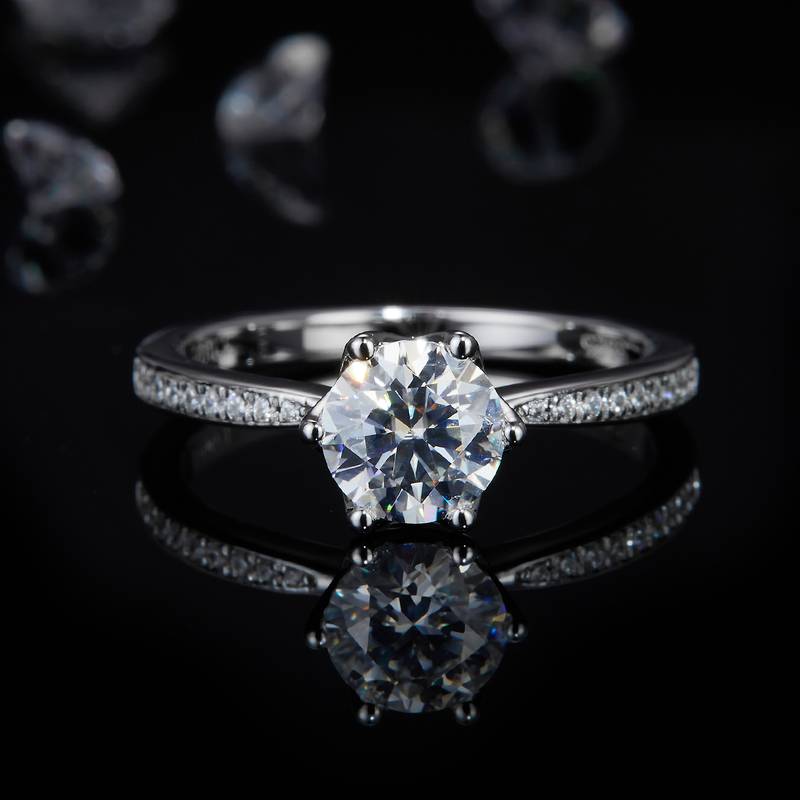 六爪女戒S925银镀白金定制选款主石莫桑钻1.0ct/副石高碳钻