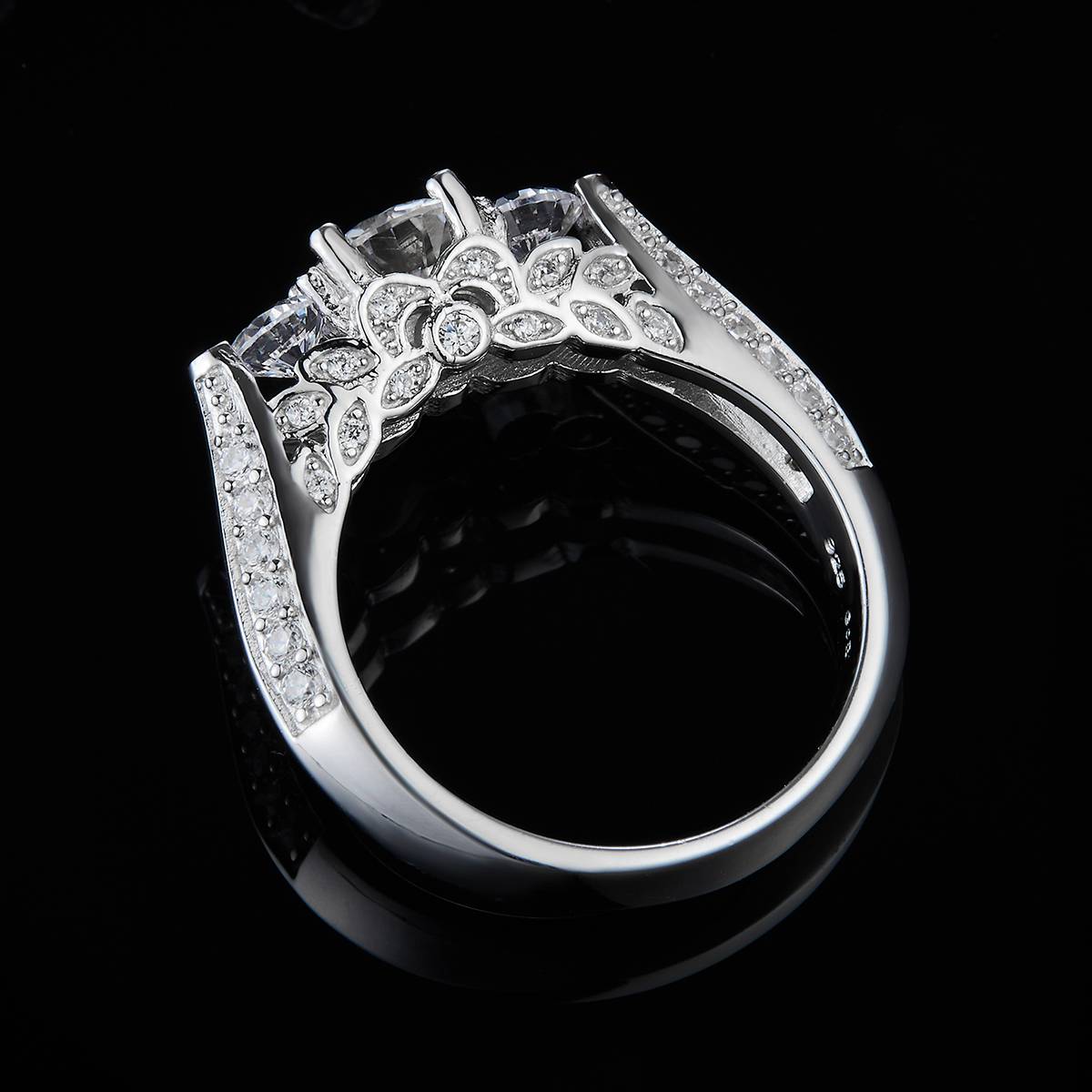 三石女戒S925银镀白金定制选款主石莫桑钻0.8ct/副石高碳钻