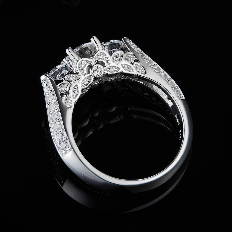 三石Women's RingS925银镀白金定制选款主石Moissanite0.8ct/副石高碳钻