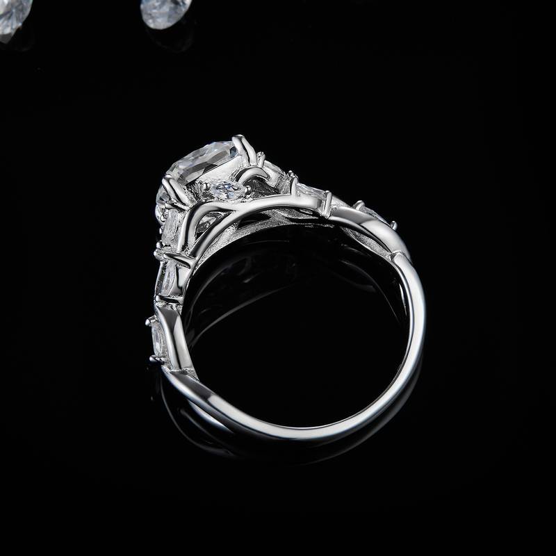 枕形Women's RingS925银镀白金定制选款主石Moissanite2.5ct/副石高碳钻