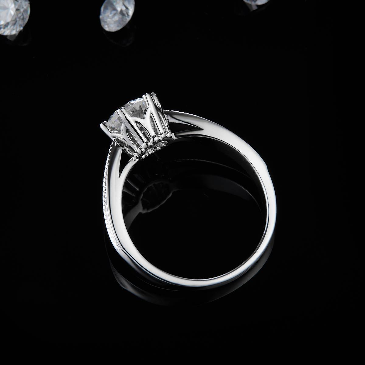 Six Claw Women's Ring S925 Silver Plated Platinum Customized Selection Main Stone Moissanite Diamond 1.0ct