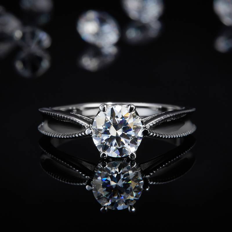 六爪女戒S925银镀白金定制选款主石莫桑钻1.0ct