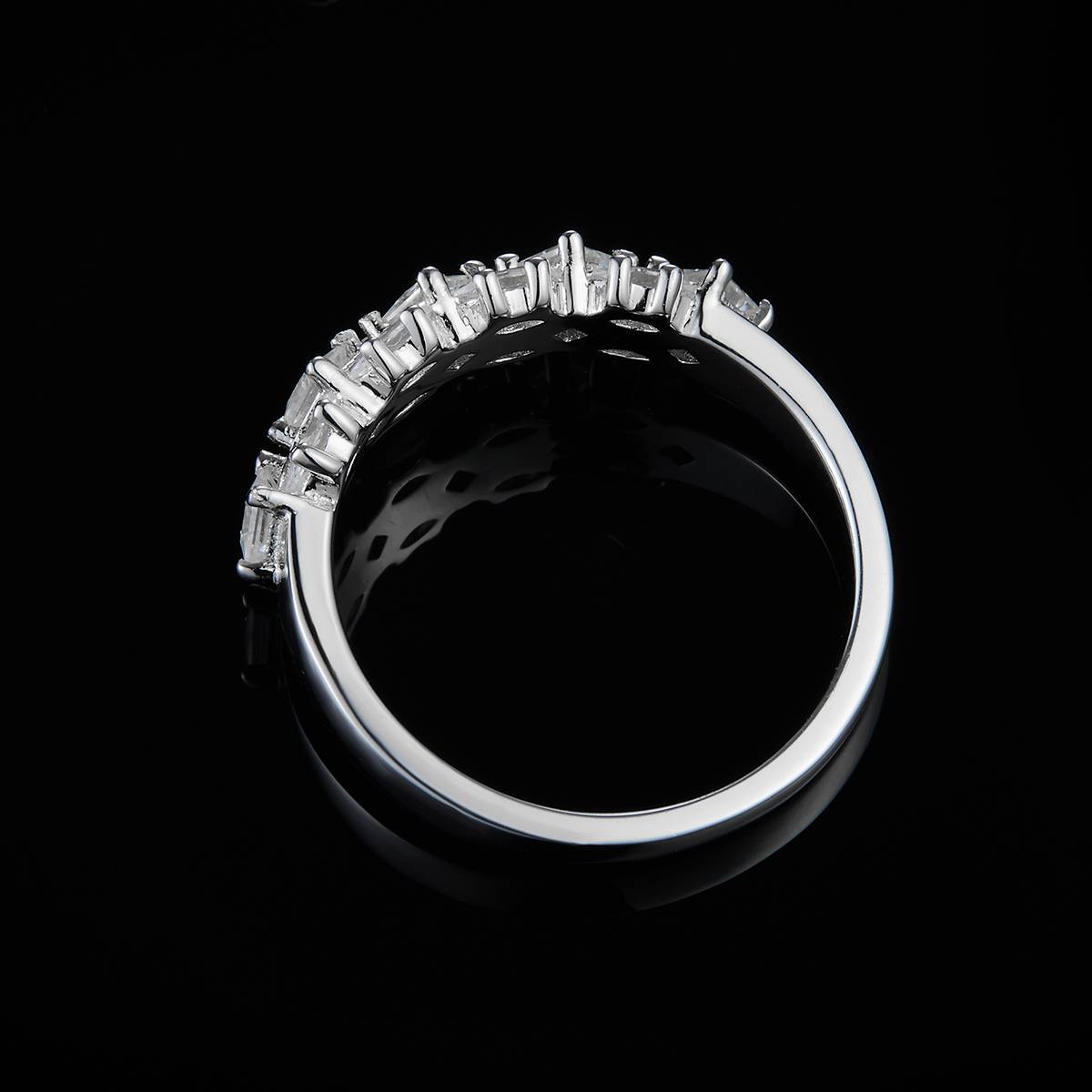 S925 Silver Plated Platinum Women's Ring Customized Selection with Sub Stone Moissanite Diamond 1.1ct