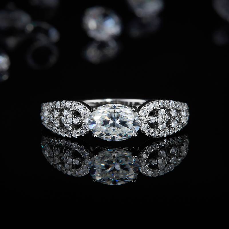 蛋形女戒S925银镀白金定制选款主石莫桑钻1.0ct/副石高碳钻