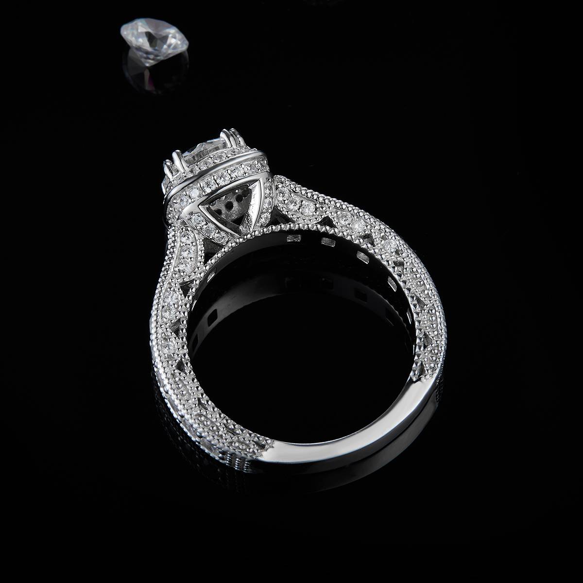 Full Diamond Light Luxury Women's Ring S925 Silver Plated Platinum Customized Selection Main Stone Moissanite Diamond 1.2ct/Secondary Stone High Carbon Diamond