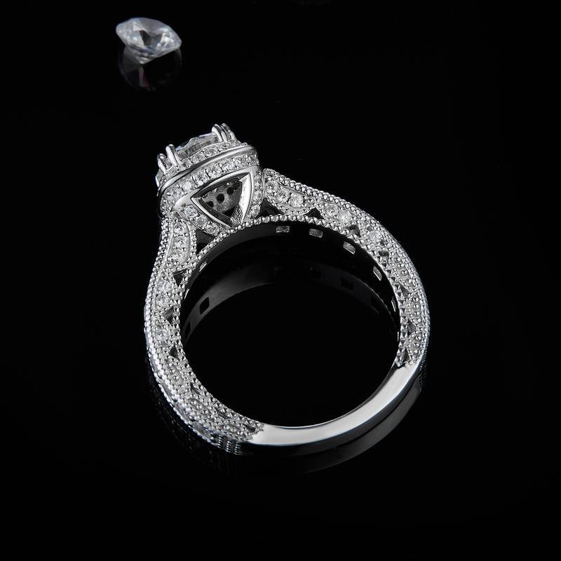满钻轻奢女戒S925银镀白金定制选款主石莫桑钻1.2ct/副石高碳钻