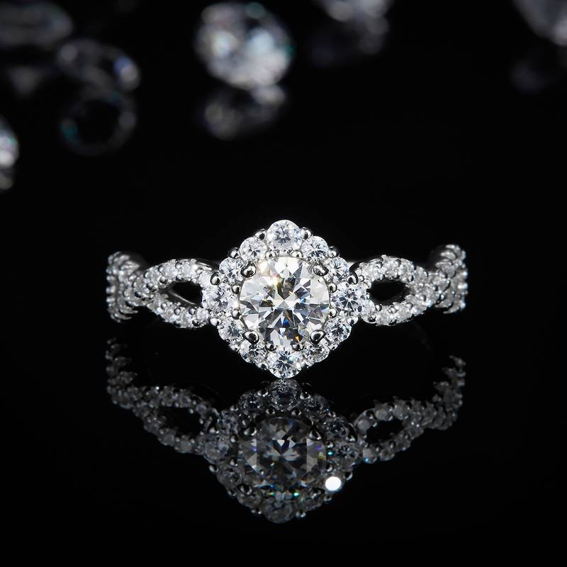 扭臂Affordable LuxuryWomen's RingS925银镀白金定制选款主石Moissanite0.5ct/副石高碳钻