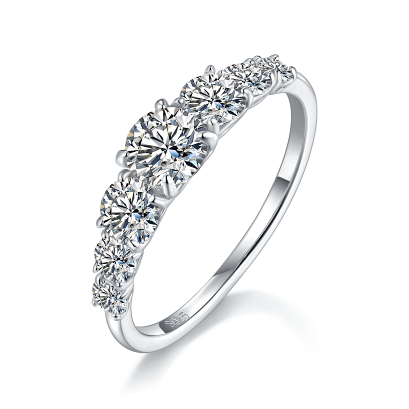 七钻轻奢女戒S925银镀白金定制选款主石莫桑钻0.5ct/副石高碳钻