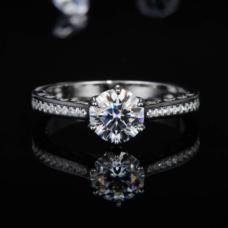 单头Women's RingS925银镀白金定制选款主石Moissanite1.0ct/副石高碳钻