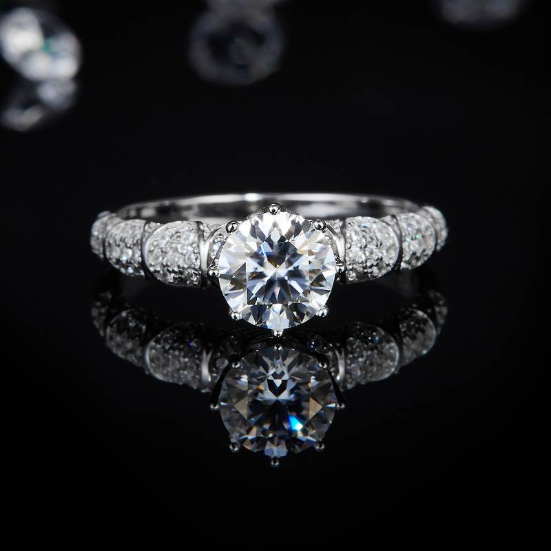 轻奢六爪女戒S925银镀白金定制选款主石莫桑钻1.0ct/副石高碳钻