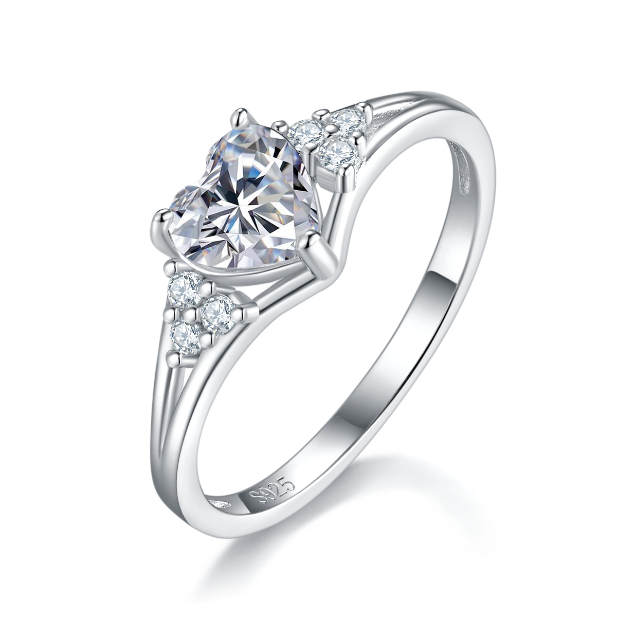 心形女戒S925银镀白金定制选款主石莫桑钻0.8ct/副石高碳钻