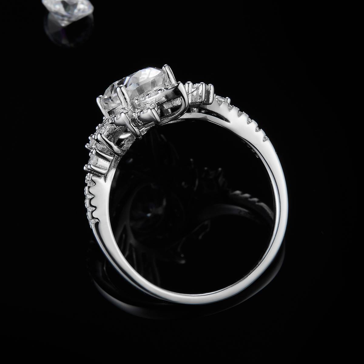 Egg shaped Luxury Women's Ring S925 Silver Plated Platinum Customized Selection Main Stone Moissanite Diamond 2.0ct/Secondary Stone High Carbon Diamond
