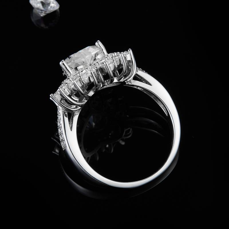 心形豪华女戒S925银镀白金定制选款主石莫桑钻2.0ct/副石高碳钻