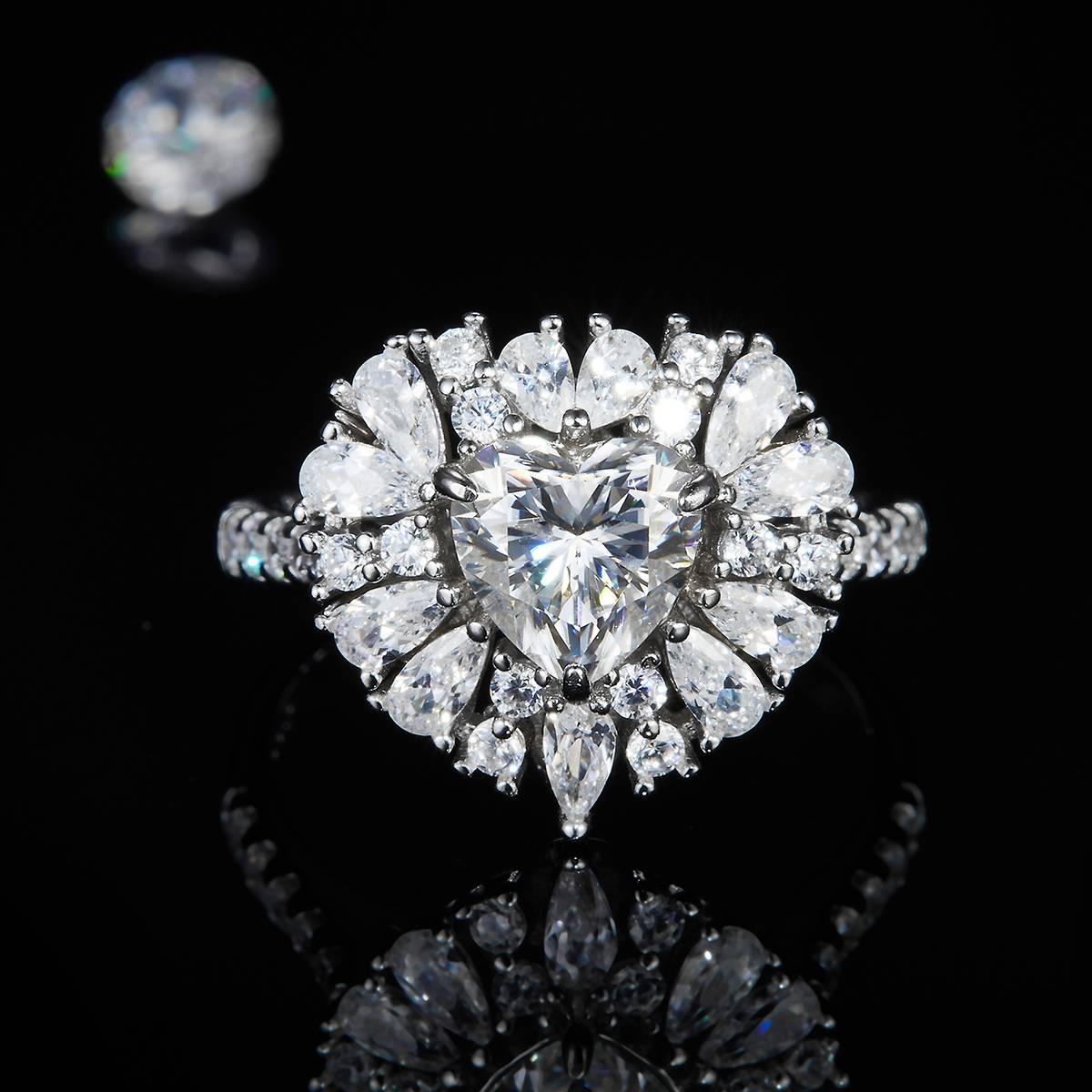 Heart shaped Women's Ring S925 Silver Plated Platinum Customized Selection Main Stone Moissanite Diamond 1.2ct/Secondary Stone High Carbon Diamond