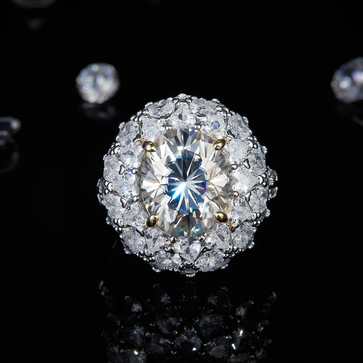 蛋形女戒S925银镀白金+K黄定制选款主石莫桑钻6.0ct/副石高碳钻