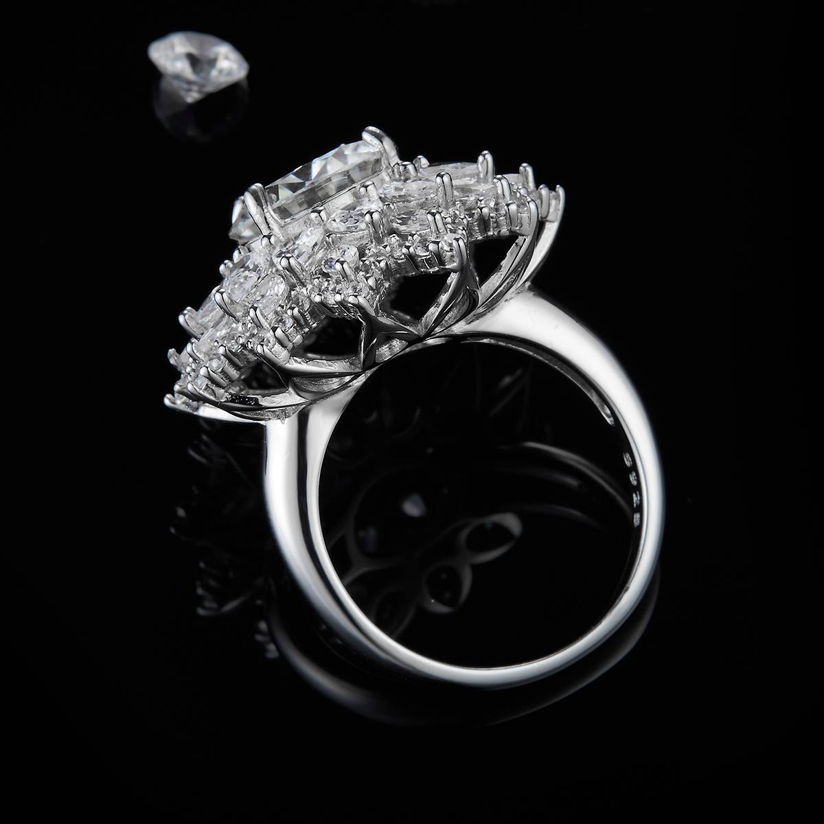 Sunflower Women's Ring S925 Silver Plated Platinum Customized Selection Main Stone Moissanite Diamond 4.0ct/Secondary Stone High Carbon Diamond