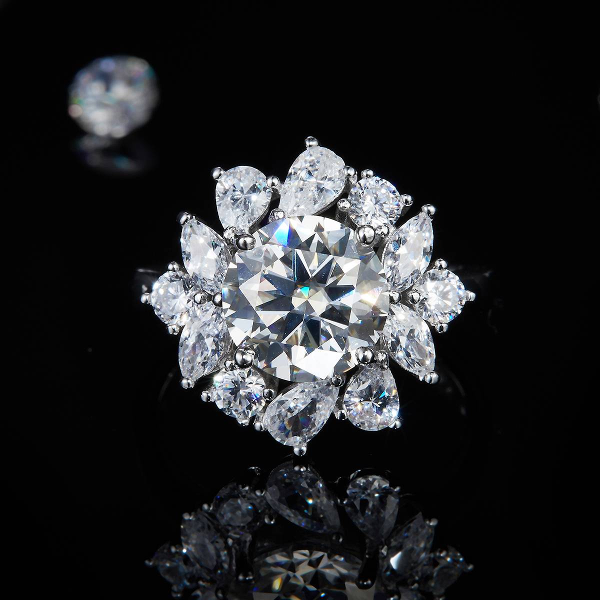 Luxury Sunflower Women's Ring S925 Silver Plated Platinum Customized Selection Main Stone Moissanite Diamond 3.0ct/Secondary Stone High Carbon Diamond