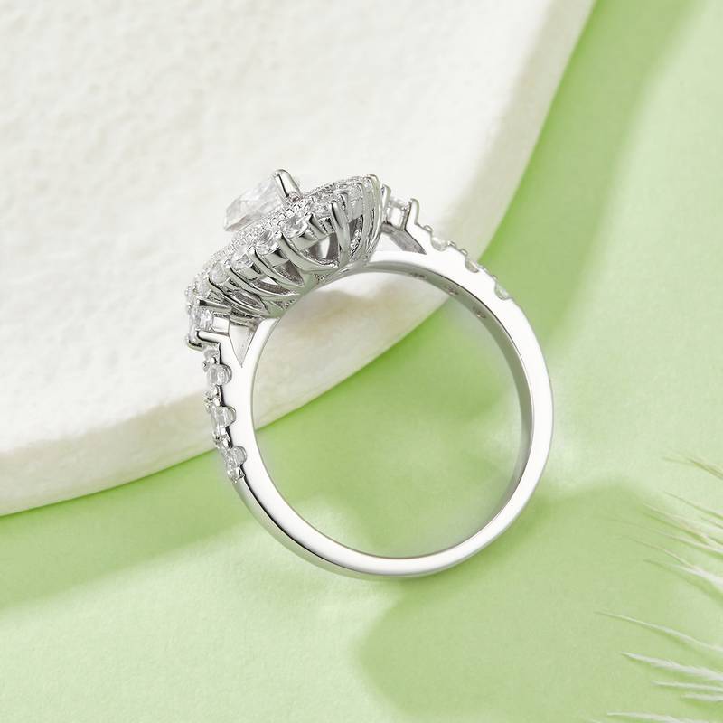 R221121007款S925银镀18K白金马眼莫桑钻女戒5*10mm/1.0CT