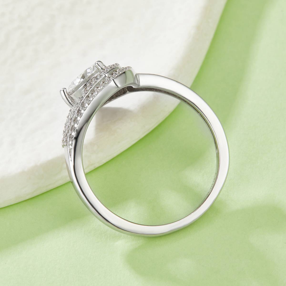 R221202015款S925银镀18K白金圆形MoissaniteWomen's Ring6.5mm/1.0ct