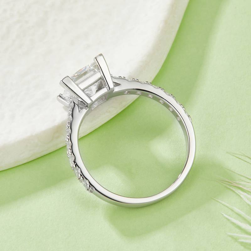 R221228015款S925银镀18K白金公主方MoissaniteWomen's Ring7*7mmmm/2.0ct