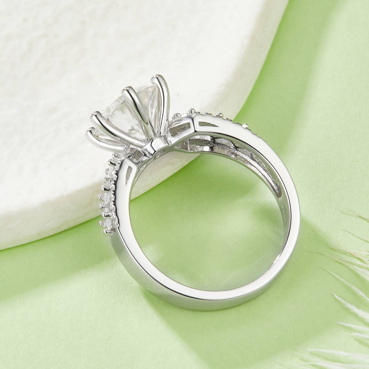 R230228008款S925银镀18K白金圆形MoissaniteWomen's Ring9.0mm/3.0ct
