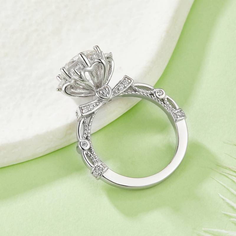 R240302024款S925银镀18K白金圆形MoissaniteWomen's Ring8.0mm/2.0ct