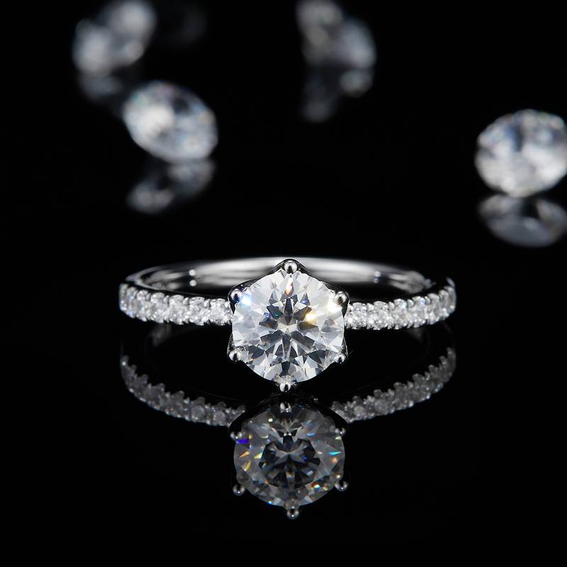 微镶花苞六爪女戒S925银镀白金定制选款主石莫桑钻1.0ct/副石高碳钻